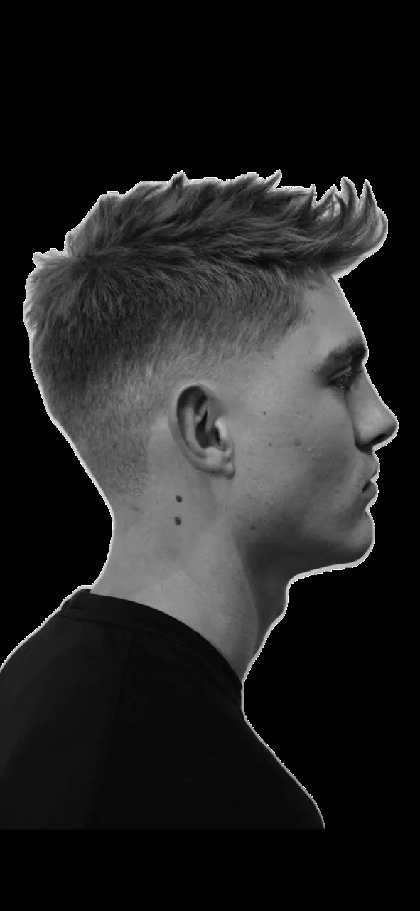 Skin fade haircut in Pretoria East with crisp line-up